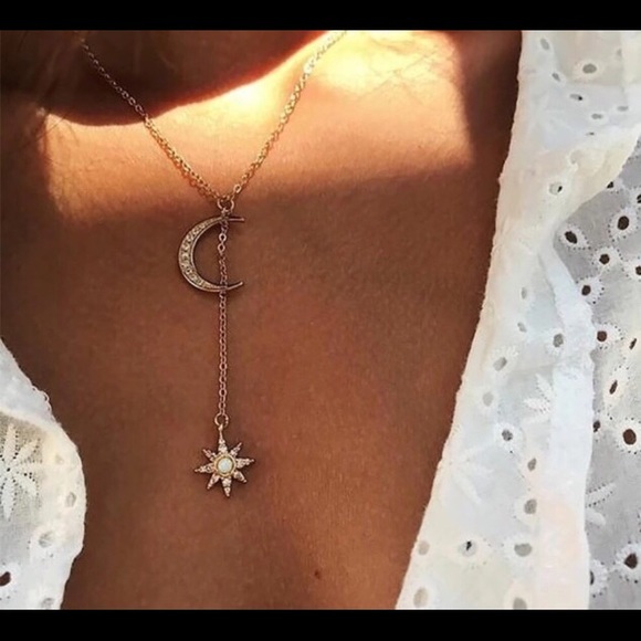 Jewelry - Stunning 💫 Star & Moon🌙 Crystal Lariat Necklace!
